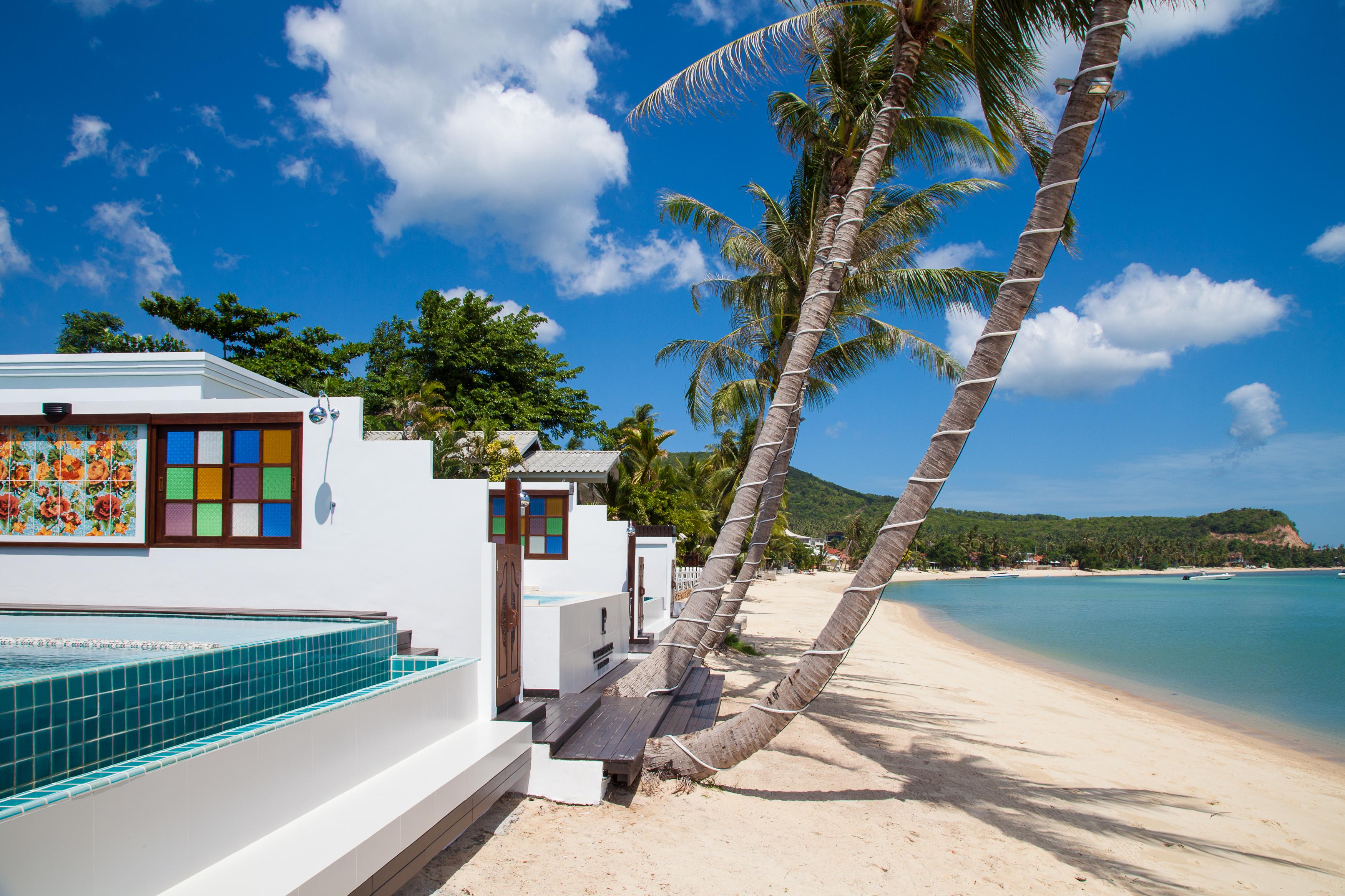 The Privilege Hotel Ezra Beach Club Praia de Bang Rak Exterior foto