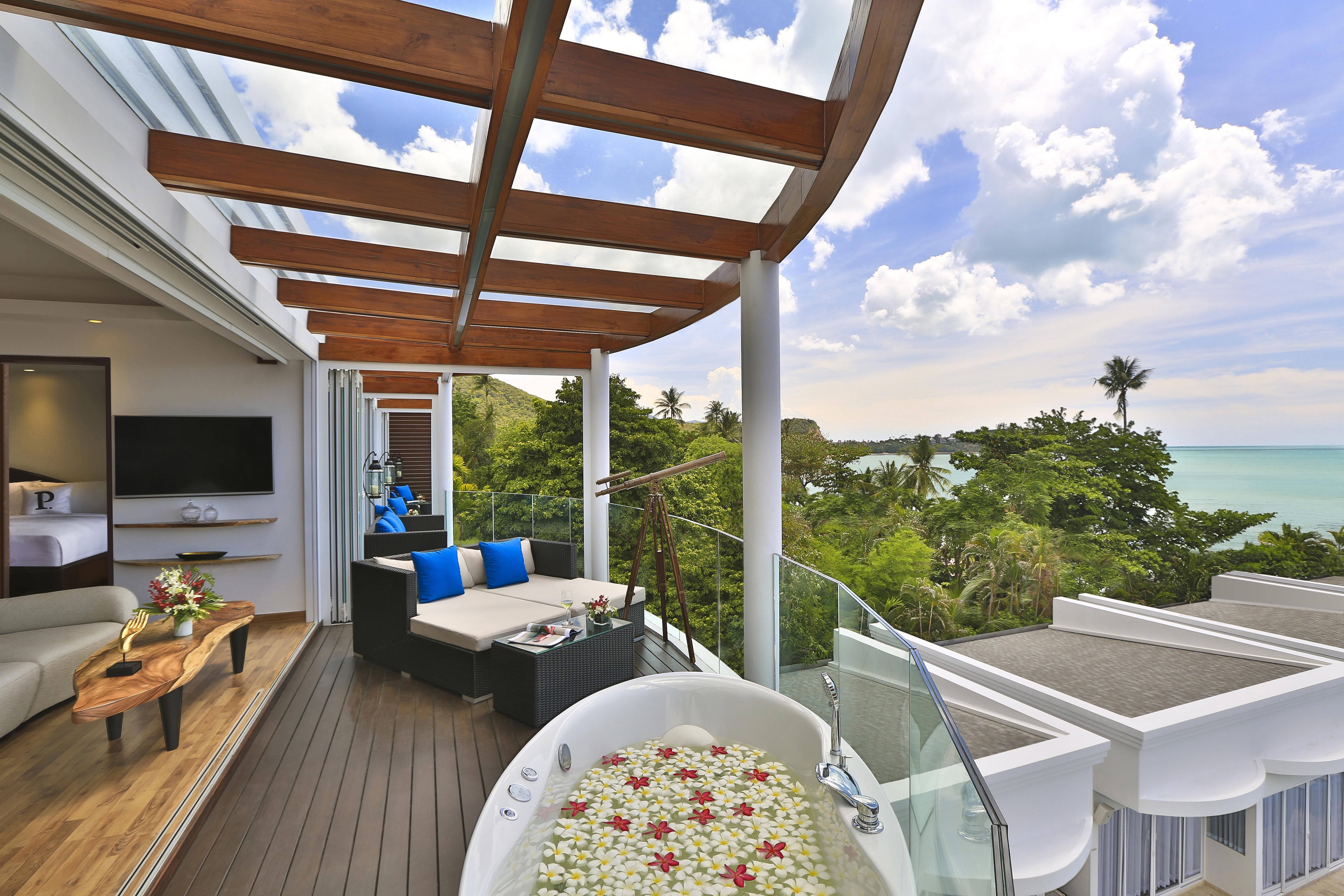 The Privilege Hotel Ezra Beach Club Praia de Bang Rak Exterior foto